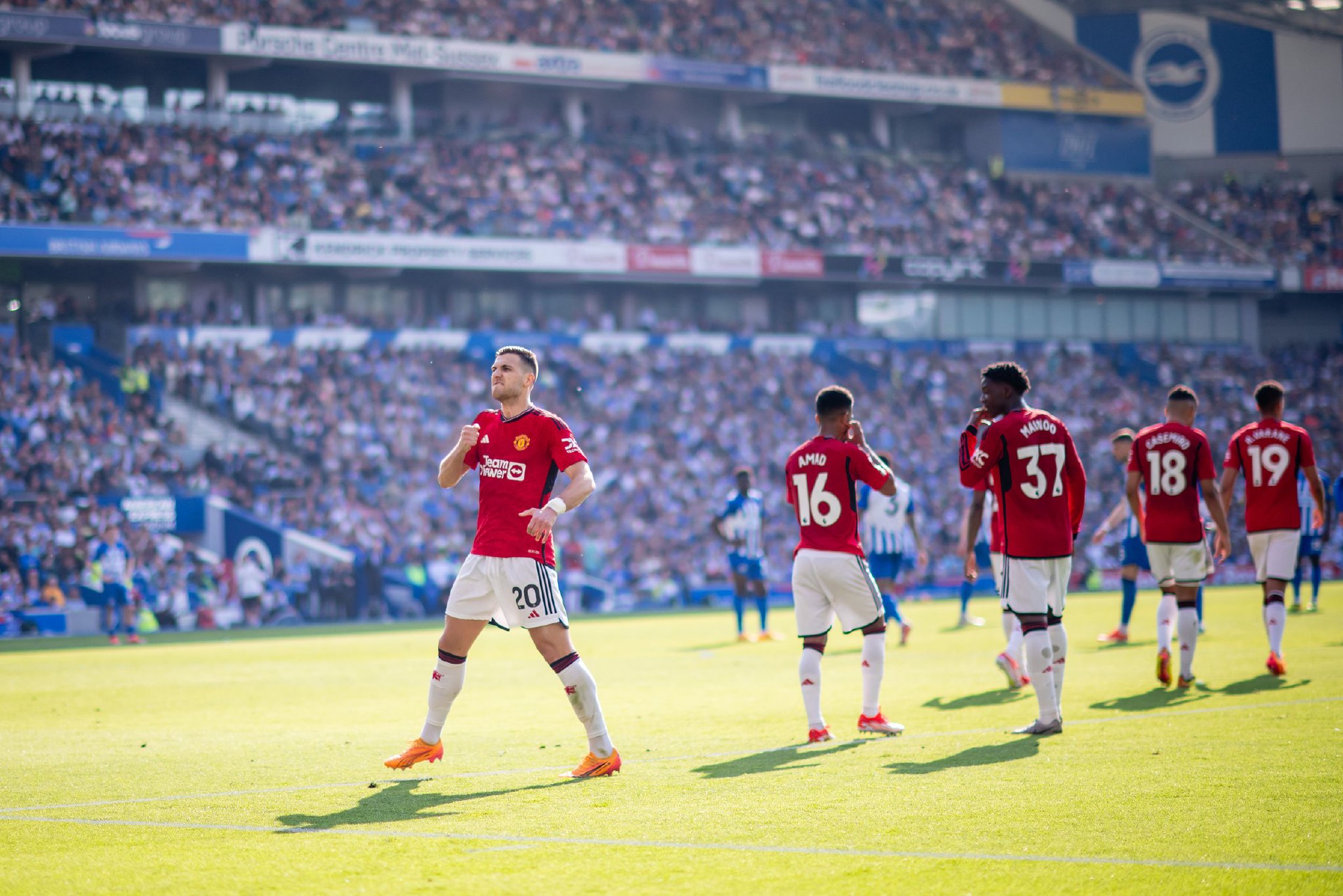 还是对手突 还是对手突