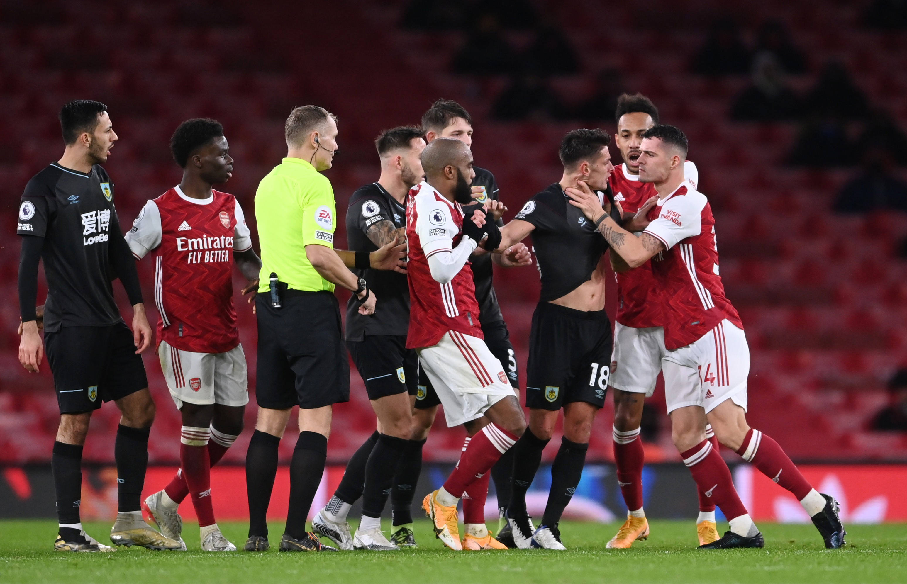 综合视角 综合视角